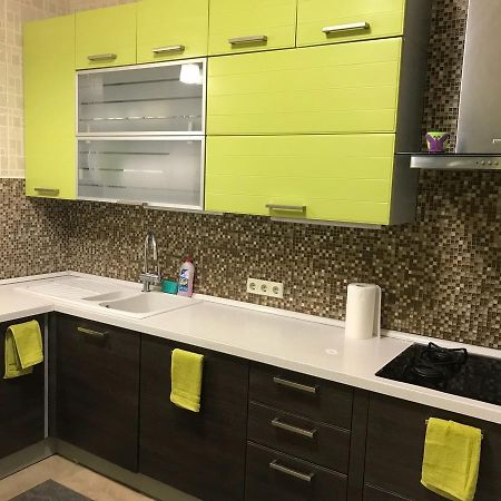 Apartment On Nebesnoi Sotni Žytomyr Esterno foto